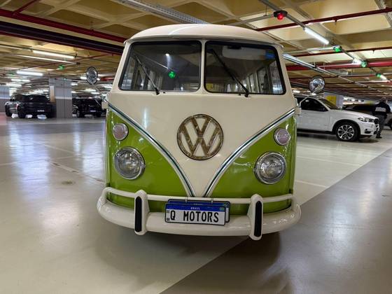 VOLKSWAGEN KOMBI 1.5 LUXO 8V GASOLINA 3P MANUAL